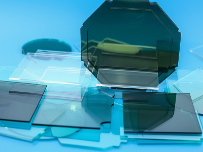 the-benefits-and-applications-of-sic-crystal-substrates